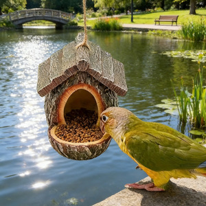 Mangeoire à oiseaux en résine en forme de souche d'arbre, style européen, à suspendre en extérieur pour jardin, balcon, cour, design durable et amusant - Product Image 3