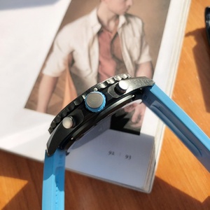 Montre de plongée sportive de haute qualité pour hommes, avec fonction chronométrage tendance, en acier inoxydable lumineux saphir - Product Image 4