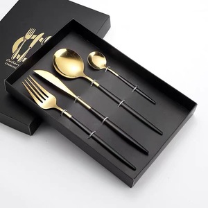 Ensemble de <span class=keywords><strong>couverts</strong></span> de mariage en acier inoxydable, 4 pièces en or noir avec boîte cadeau - Product Image 1