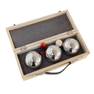 Ensemble de 3 boules de pétanque en acier de haute qualité, écologiques, avec logo personnalisé dans une boîte en bois pour les sports de plein air - Product Image 3