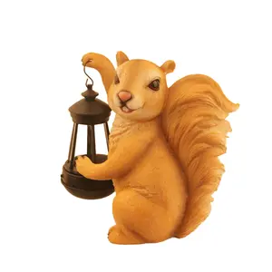 Outdoor Ornament Garden Squirrel Statues Solar Powered Light Garden Figurines wholesale solar garden lights