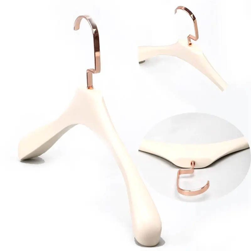 Customized All-Match Adult Solid Natural Wood Non Slip Rose Gold Flat Hook Woman Wooden Suits And Pants Hangers