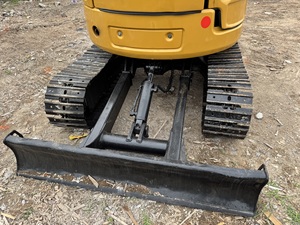 Miniexcavadora Cat 303 Usada Original, 3 Toneladas, Compacta, Maquinaria de Construcción - Product Image 6