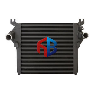 Radiateur à ailettes en aluminium HB Refroidisseur d'air de suralimentation 2300043 SPI 4401-1304 pour camion 2500/3500/5500 665x640x40 Noyau - Product Image 2