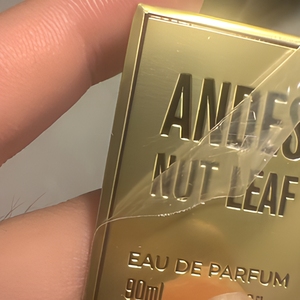 Étiquette de parfum en aluminium personnalisée, sérigraphiée, gaufrée, autocollante, en métal, dorée, pour flacon de parfum - Product Image 4