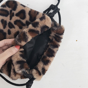 Plush Leopard Print Drawstring Crossbody Bag Mini Women's <b>Chest</b> Bag Vintage Style Portable Shoulder Bag - Product Image 5