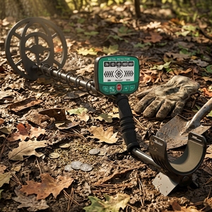 Détecteur de métaux souterrain avec discrimination du fer et équilibrage au sol pour la prospection d'or et d'argent, la chasse au trésor GT770K - Product Image 1