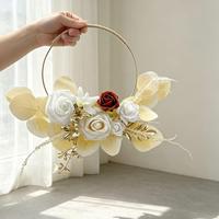 Bouquet de fleurs artificielles fait main en forme d'anneau, arrangement floral en tissu blanc et vert pour la décoration de mariage et de demoiselles d'honneur