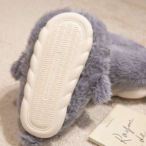 Pantofole Pelose per Interni ed Esterni, Regalo per la Casa, Calde per l'Inverno, per Donne e Uomini, Pantofole in Peluche - Product Image 5