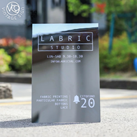 Panneau publicitaire extérieur de luxe en acier inoxydable, finition miroir, pour café