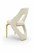 Chaise de salle à manger de mariage moderne de luxe en velours blanc avec structure en acier inoxydable doré pour la location événementielle et les banquets d'hôtel