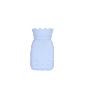 Силиконовая бутылка для горячей воды с вязаной крышкой многоразовая грелка для рук для зимнего горячего холодного компресса переносная чашка - Product Image 6