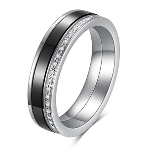 Bague en céramique blanche et noire, 5,5 mm, sertie de diamants ronds, forme géométrique, unisexe, à porter au quotidien - Product Image 5