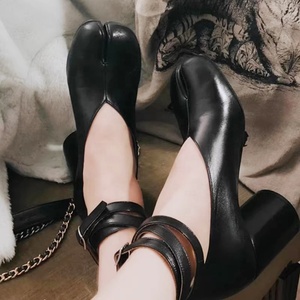 Sandales à bout fendu pour femmes, design tendance, avec lanières à la cheville, talons hauts et ronds, style rétro, chaussures d'été - Product Image 4