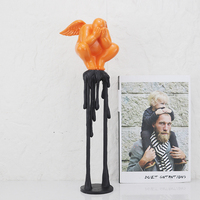 Sculpture d'ange pleurant abstraite moderne, figurine d'art en métal et marbre, ornement de bureau créatif, pour la maison, le hall d'hôtel, orange et noir