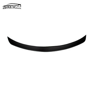 Aileron arrière en fibre de carbone de haute qualité de style V pour Mercedes W205 Classe C C63 4 portes - Product Image 4