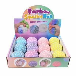 Jouet en maille à presser tricolore TPR à changement de couleur, boule anti-stress arc-en-ciel pour enfants - Product Image 3