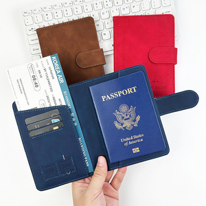 Dompet Pemegang Paspor untuk Pria, Dompet Kulit Tipis untuk Paspor, Cocok untuk Perjalanan Keluarga - Product Image 4