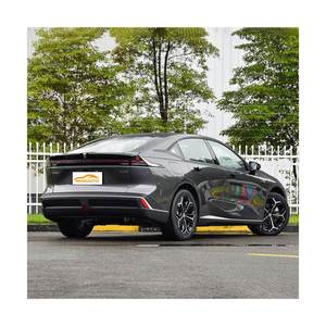 Deepal SL03 EREV 2025, autonomie de 1200 km, berline sport de luxe, propulsion arrière, conduite intelligente. Exportation directe d'usine de voitures électriques chinoises. - Product Image 5