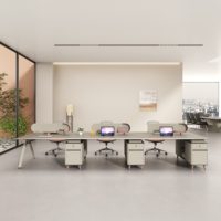 Bureau de travail modulaire à plan ouvert, très demandé, avec écran de séparation pour l'intimité, armoire de rangement latérale, table de travail en mélamine