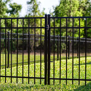 Pannelli per Recinzione in Alluminio per Cani e Cuccioli, Design Personalizzato, Sicuri per Cortile/Prato, con Caratteristiche Antiruggine ed Ecologiche - Product Image 1