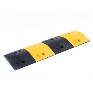 Dalle de ralentissement routière en caoutchouc noir et jaune DINGTIAN 1000*350*50mm - Product Image 3