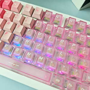 คีย์แคป PBT สีชมพูเชอร์รี่ 136 คีย์ ขนาดมาตรฐาน ใช้ได้กับคีย์บอร์ดทั่วไป โปร่งใสสี่ด้าน คีย์แคปคีย์บอร์ดแบบกำหนดเอง รูปแบบภาษาอังกฤษ - Product Image 3