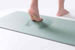 Alfombrilla gruesa <span class=keywords><strong>y</strong></span> acolchada para escritorio, de espuma viscoelástica ergonómica, antideslizante e impermeable, para oficina <span class=keywords><strong>y</strong></span> hogar, antifatiga. - Product Image 4