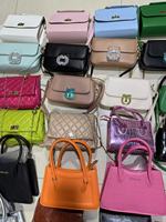 Nouveaux sacs d'occasion VIP de haute qualité sélectionnés en balles – Sacs à bandoulière et sacs fourre-tout de marque