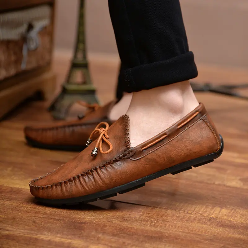 Leather Men Casual Shoes Fashion Sneakers Handmade Mens Loafers Moccasins Breathable Slip on Boat Shoes