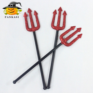 FANKASI Trident Rouge en Plastique, Accessoire de Déguisement pour Halloween et Spectacles Scéniques - Product Image 1