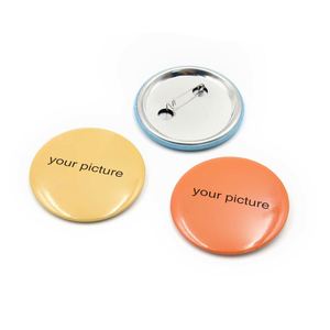 Spilla/Badge Personalizzabile OEM Mini Star a Forma di Cuore o Rotonda in Plastica o Latta da 45mm con Stampa Serigrafica del Logo - Product Image 5