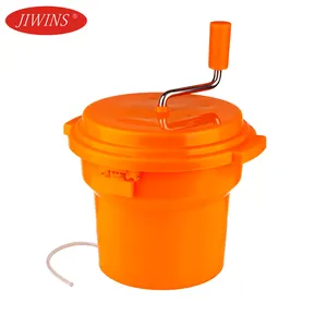 Commercial Orange Salad Vegetables Fruit Dryer PP Plastic Silicone Large 2.5 Gal Spinner Salade For Hotel Kitchen Salad Spinner