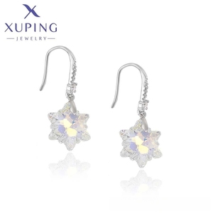92687 XUPING joyería moda nueva serie de cristal gancho para la oreja moda gran oferta platino plateado color mujeres diario versátil gancho para la oreja - Product Image 1