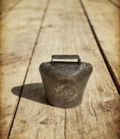 Individuelles Logo Vintage für Mini-Geräuschmacher Große Kuhglocken Hochwertig Wasserdicht Leicht Langlebig Modisches Metall
