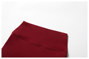 Nouvel ensemble de yoga personnalisé avec logo pour femmes, coupe ajustée, taille révélée, manches mi-longues, adapté pour le fitness en plein air, la course à pied et les sports - Product Image 4