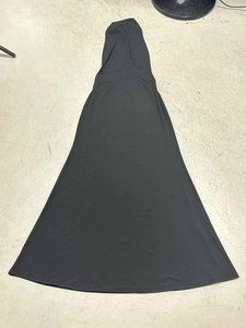 Vestido Maxi Elegante y Sexy con Corte Francés, Hombros Descubiertos, Espalda Abierta y Cuentas, Ajustado al Cuerpo - Product Image 6