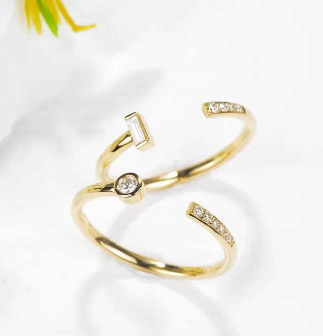 Einfache designs solide solitaire moissanite ring in 14K oder 18K weiß gold ring für hochzeit oder verlobung