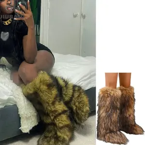 IDOIT Womens Faux Fur Fluffy Snow Boots Plüsch Fuzzy Boots für Mädchen Furry Bottes Lange Winters tiefel für Frauen