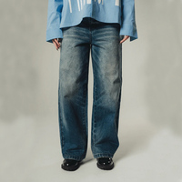 Jean en denim à ourlet effiloché pour homme, coupe large et décontractée, tombé ample, poches usées, bleu vintage, effet moustaches, style streetwear personnalisé