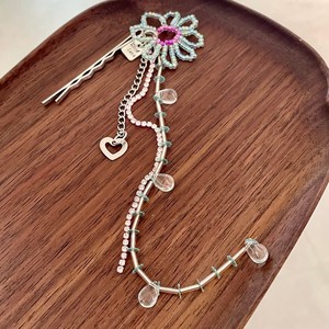 Épingle à cheveux artisanale en perles florales avec pendentif cœur en cristal, accessoire capillaire en alliage mignon pour femme, usage quotidien - Product Image 2