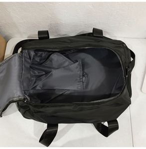 Wholesale Custom Foldable <b>Sport</b> Gym <b>Bag</b> Waterproof Polyester Zipper Duffel <b>for</b> Women/<b>Men</b> Portable Travel <b>Bags</b> - Product Image 2