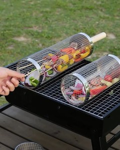 Rejilla Portátil de Acero Inoxidable para Barbacoa con Mango de Madera y Gancho, Ideal para Picnic y Camping al Aire Libre - Diseño de Mango Largo Fácil de Limpiar <span class=keywords><strong>SiXi</strong></span> - Product Image 4