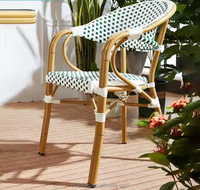 Tables et chaises de balcon d'extérieur de luxe Chaises en rotin Villa Cour Terrasse en rotin Combinaison simple et décontractée de table basse