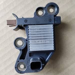 RÉGULATEUR D'ORIGINE <span class=keywords><strong>12V</strong></span> 0272220924 RÉGULATEUR DE TENSION DE PIÈCES D'ALTERNATEUR DE VOITURE pour <span class=keywords><strong>BOSCH</strong></span> - Product Image 2