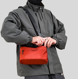 Sac à bandoulière portable le plus populaire en usine avec logo personnalisé pour hommes Sac à bandoulière décontracté à usage quotidien - Product Image 4