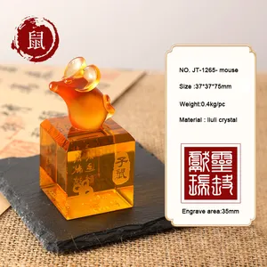 Jadevertu màu men liuli trang trí lưu niệm với hình dạng động vật khác nhau bò chó rồng ngựa Chuột lợn thỏ Gà trống