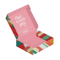 Boîte en carton ondulé de luxe en gros, boîte aux lettres moderne rose personnalisée avec ruban et impression de logo en relief