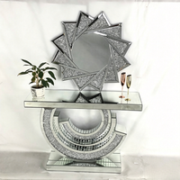 Console d'entrée moderne et minimaliste de luxe avec miroir, cloison décorative et rangement
