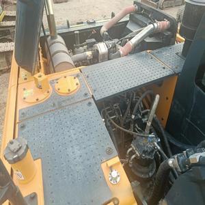 Hyundai 275LC-9T Excavator Machines de construction bon marché d'occasion avec moteur central et composants de moteur à vendre - Product Image 4